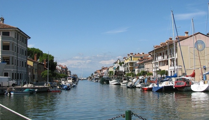 Bild von L. Andor auf Pixabay